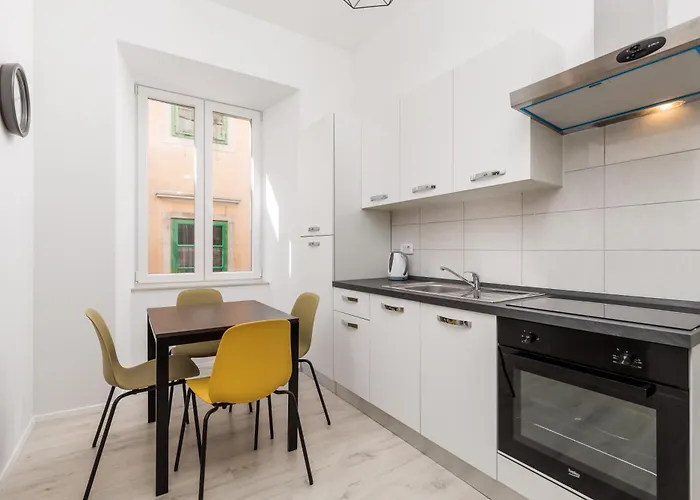 Molo Longo - Downtown Apartments